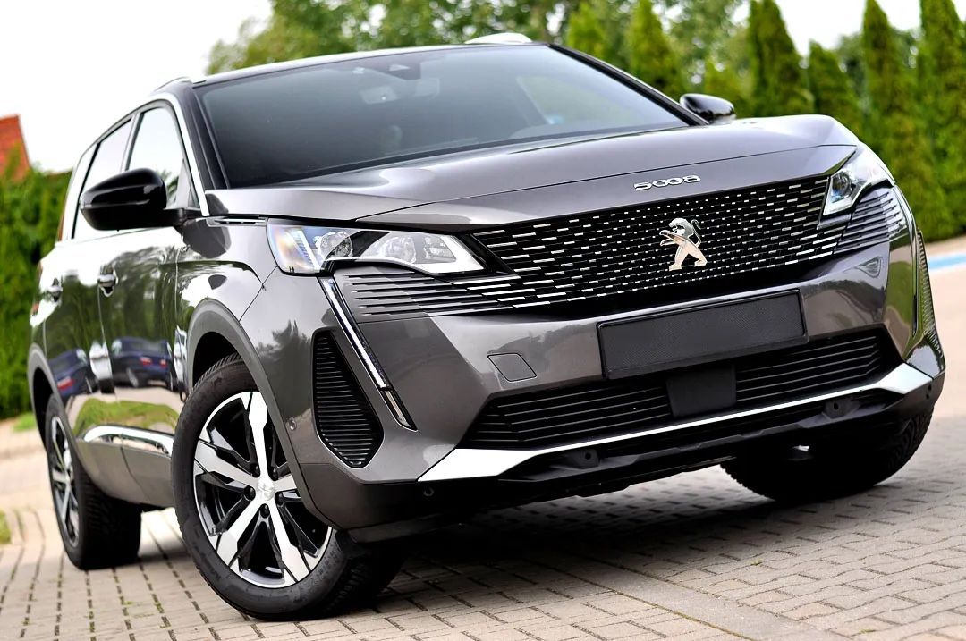 Peugeot 5008 Idealny_GT_7_Osób_Ambiente_Alkantara_Skóra_Kamera_Niski_Przebieg