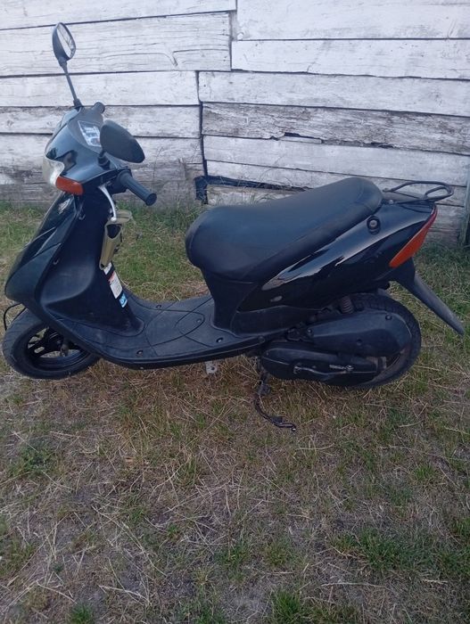 Скутер  Suzuki летс