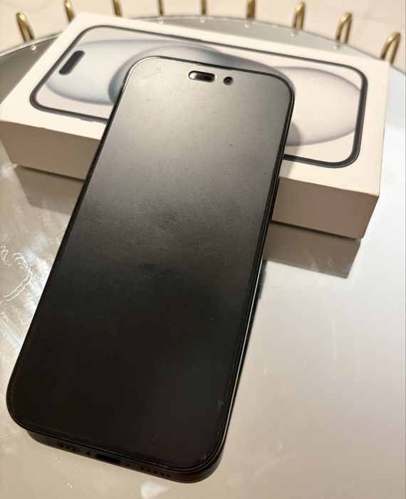 Iphone 15 - 128GB - Preto
