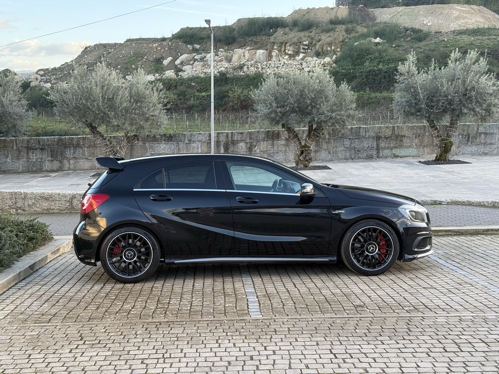 Mercedes A45 AMG