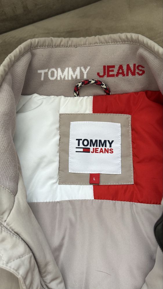 Куртка Tommy Hilfiger демисезон чоловіча L розмір