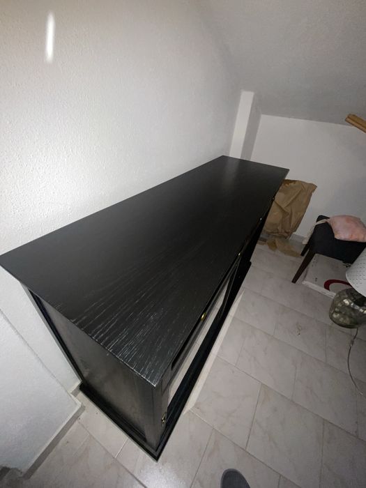 Móvel aparador, com portas de correr