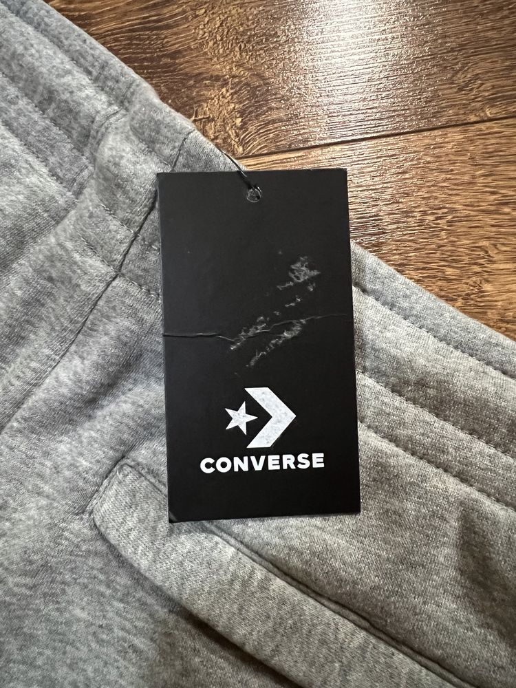 Продам штаны Converse, размер М