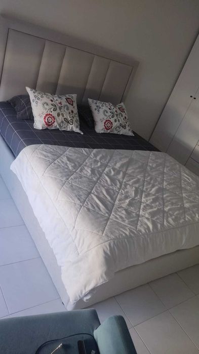 Cama + colchão 160x 200