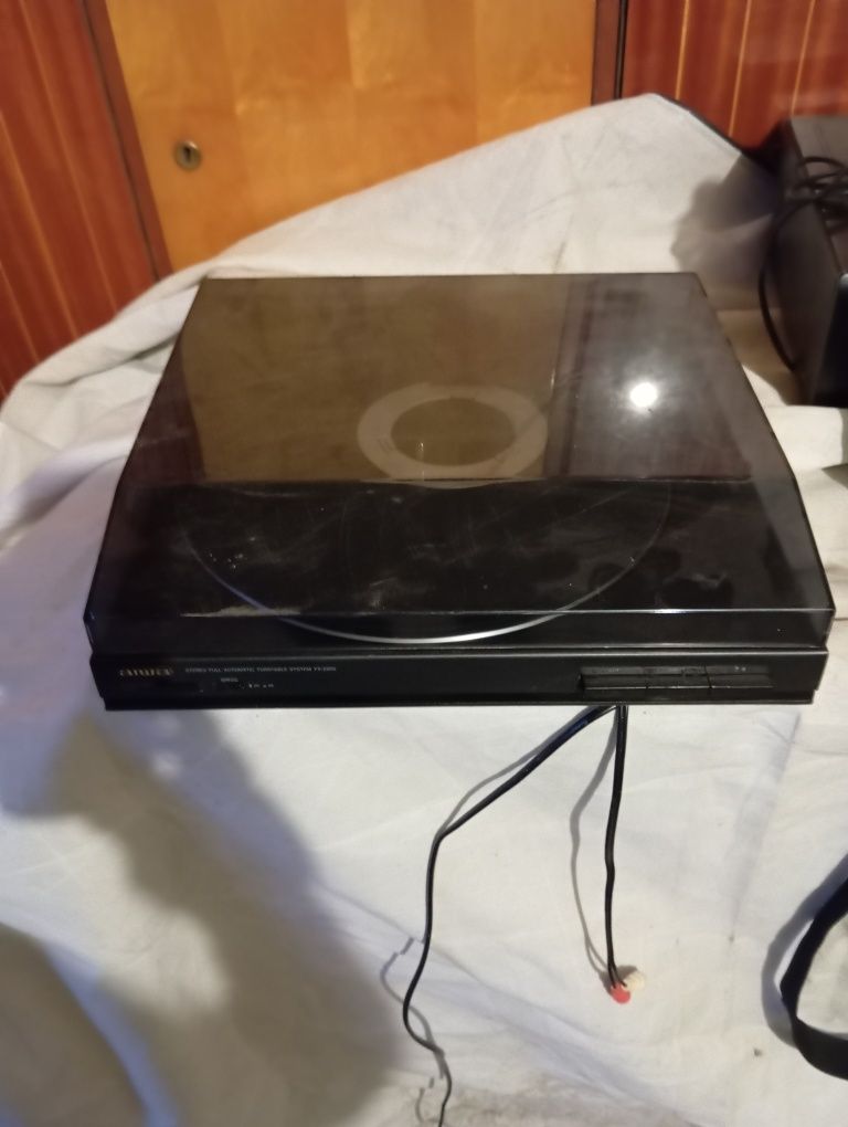 Gramofon aiwa sprawny