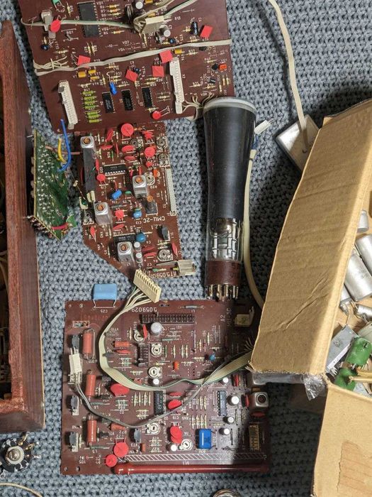 Радіодеталі різні ціна за лот