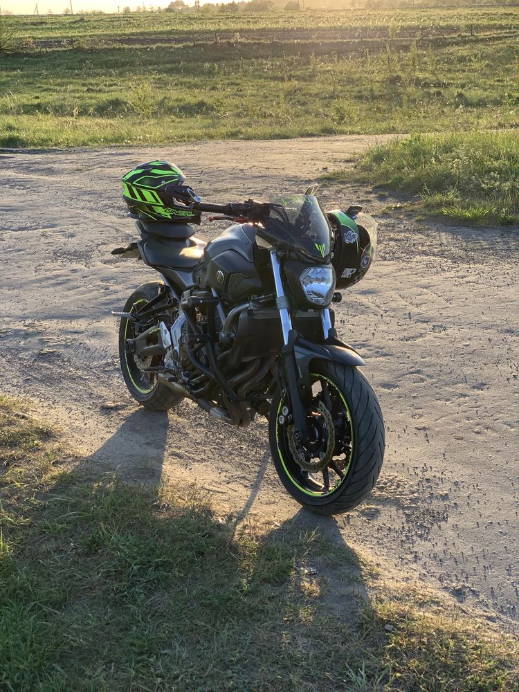 Yamaha mt-07 2016