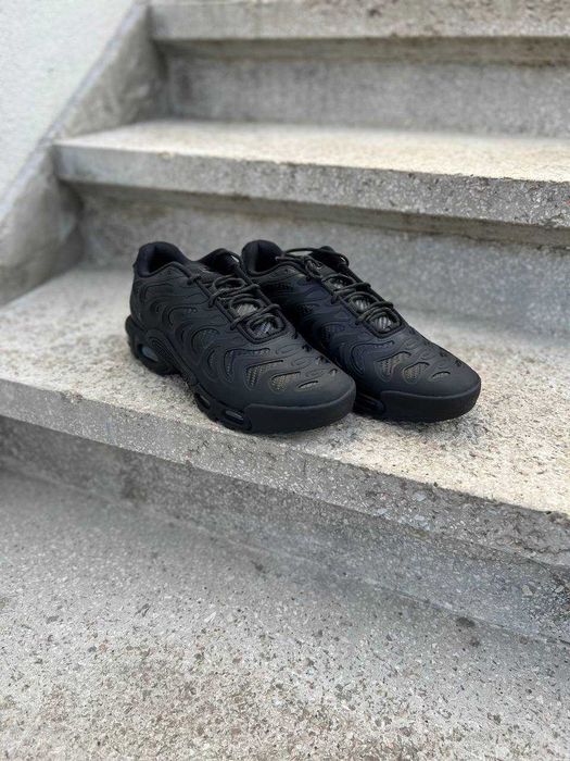 Кросівки Nike Air Max Plus Drift Vapormax (40р по 49.5р) (HF0785-001)