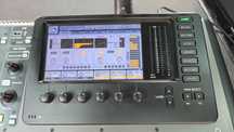 Behringer X32 Compact + case  (okazja!)  cyfrowa konsoleta estradowa