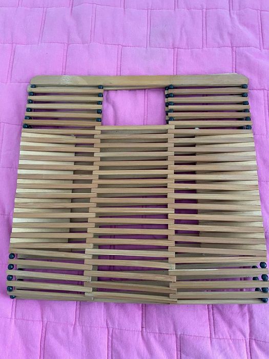 Cesta de mão de bambu vintage