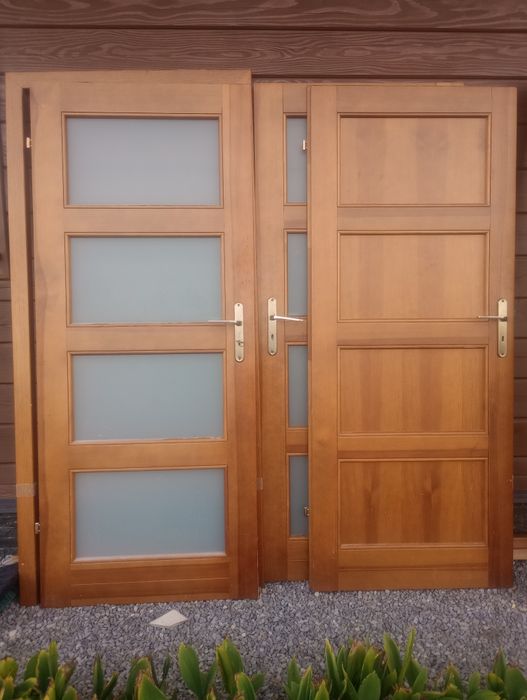 Drzwi drewniane z demontażu