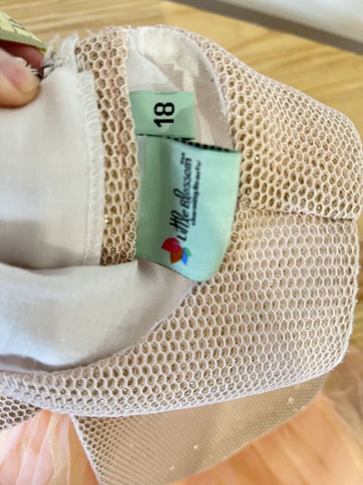 Сукня на свято для дівчинки 1,5 року