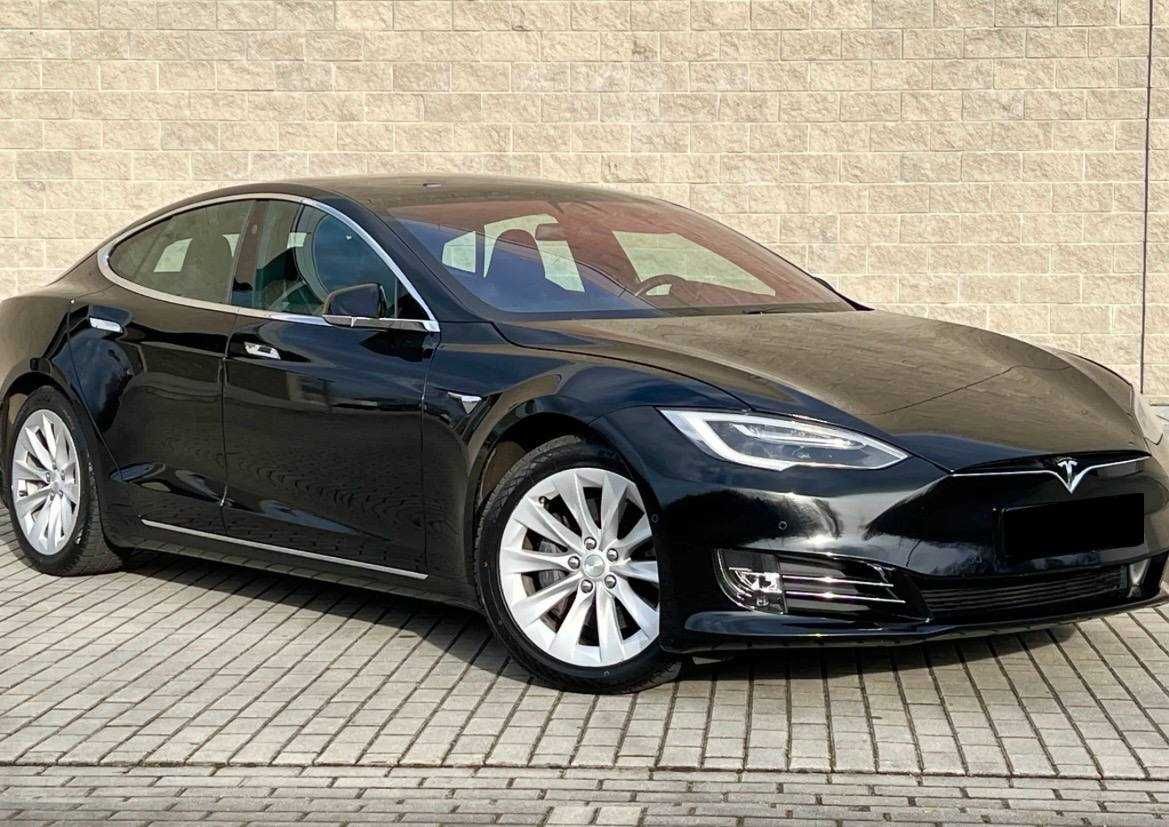У продажі Tesla Model S 2018