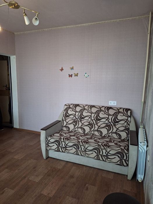 Здам дві кімнати в трикімнатній квартирі (без господині)