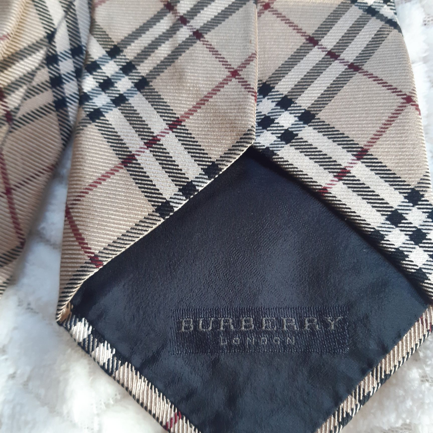 oryginalny krawat BURBERRY London 100% jedwab kratka Nova Check