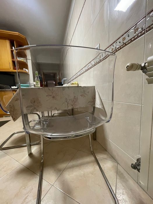 Cadeira transparentes  IKEA 4 cadeiras- preço de cada
