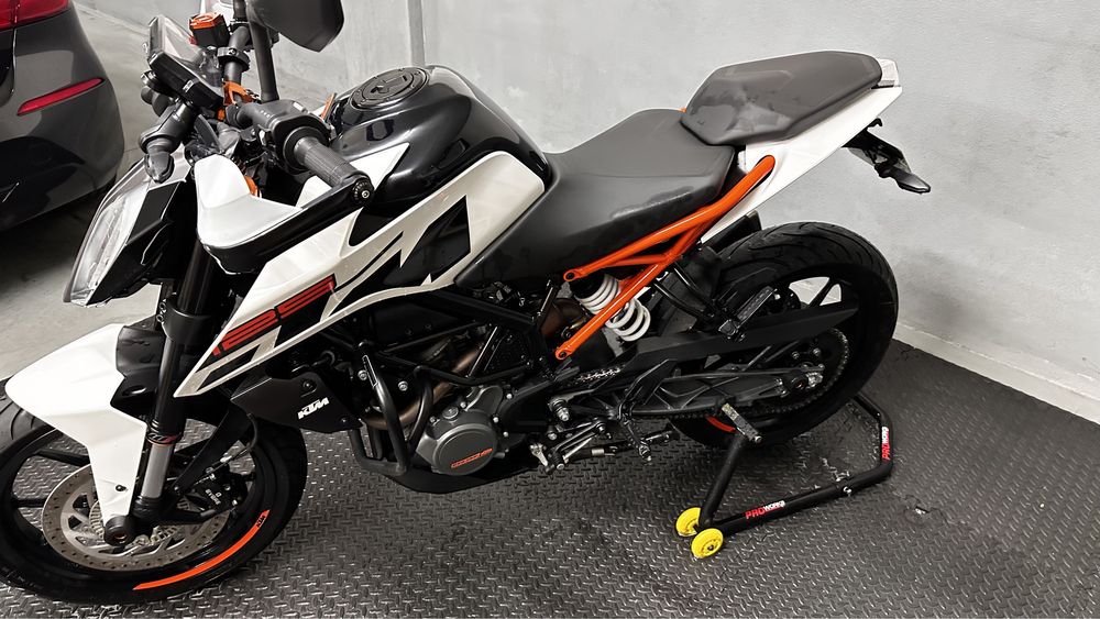 KTM Duke 125 ABS