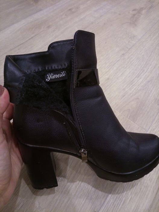Жіночі ботінки зимні 37 розмір
