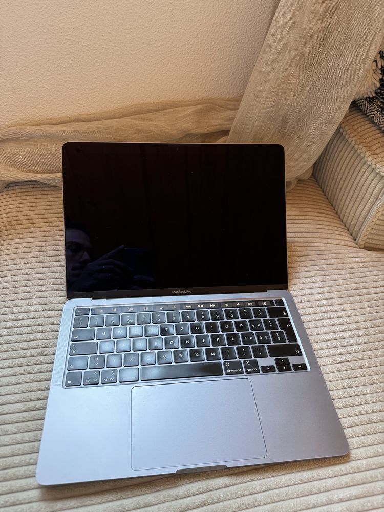 Macbook pro 13 16GB 512 SSD