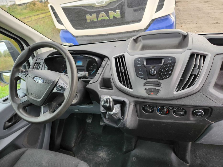 Ford Transit skrzynia  z  2019 r- 167 180km