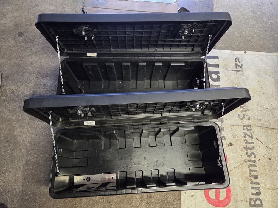 Skrzynka narzędziowa  na pasy  Daken 90cm