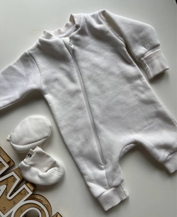 Флісовий ромпер на змійці з відкритими ніжками 62 розмір білий колір