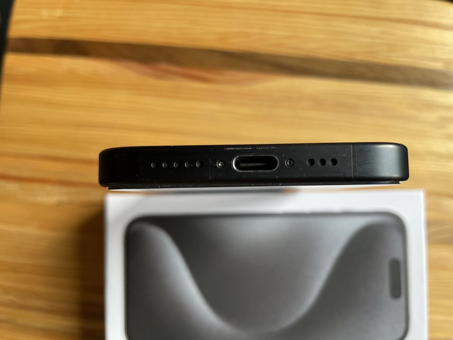 iPhone 15 Pro 128 GB Black Titanium