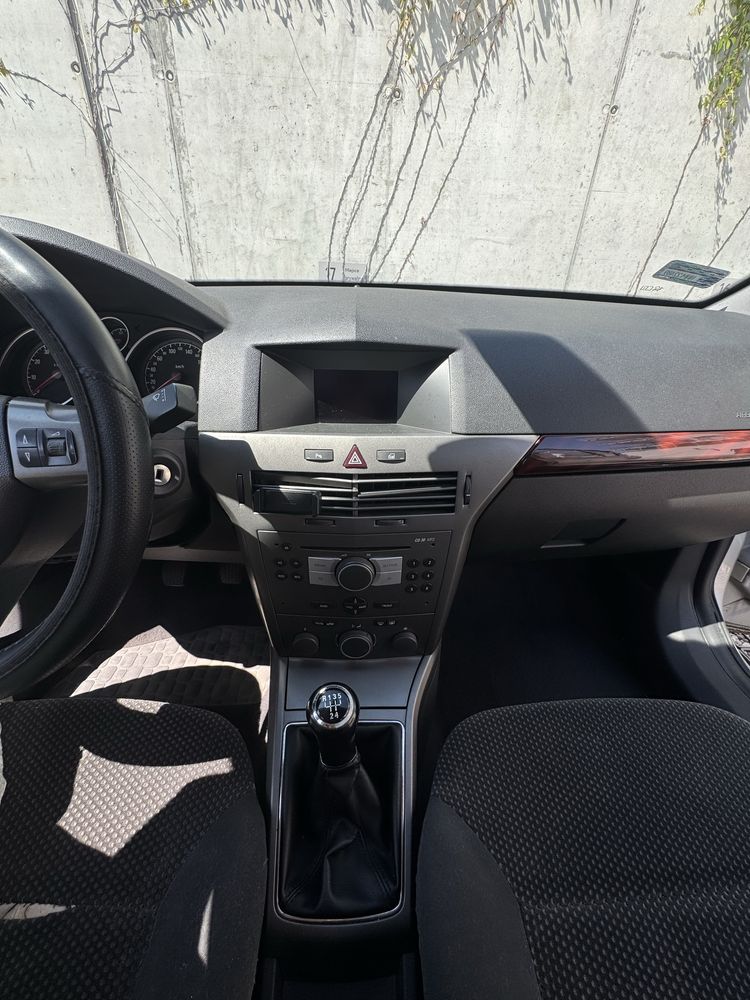 Opel Astra H | 1.6 Benzyna | 2004 | Silnik po kapitalnym remoncie