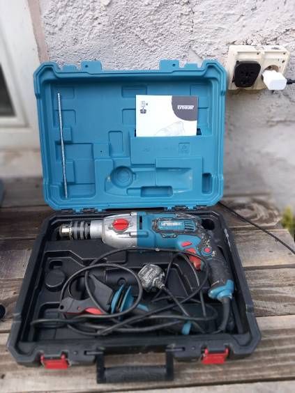 Wiertarka udarowa 2-BIEGOWA 800 W