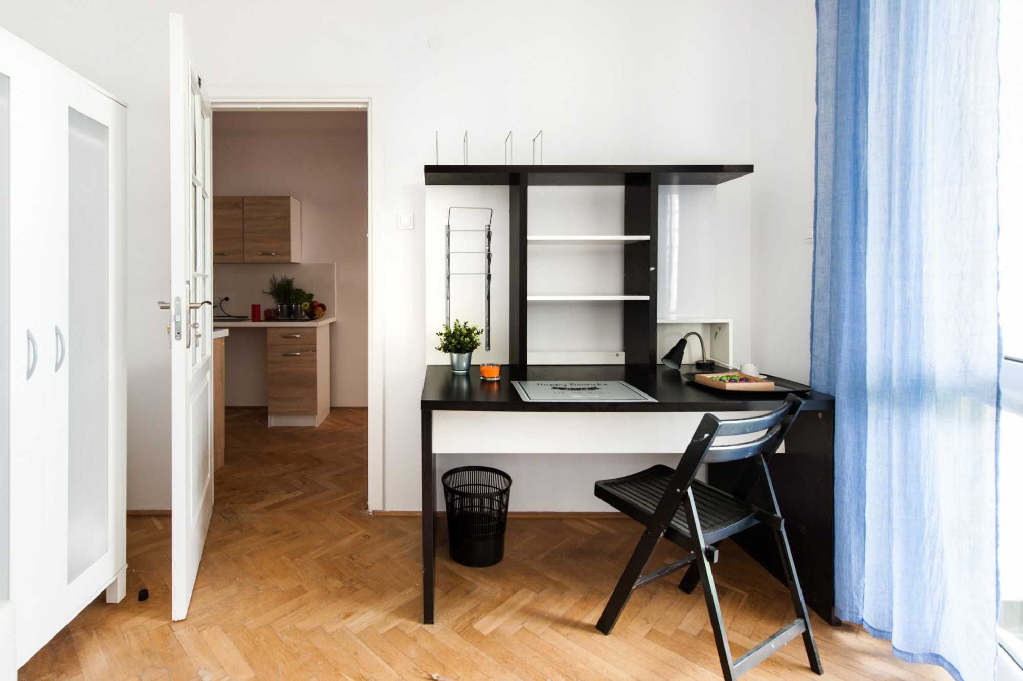 Pokój z balkonem, ul. Mielczarskiego 1, Warszawa, Kabaty, Metro