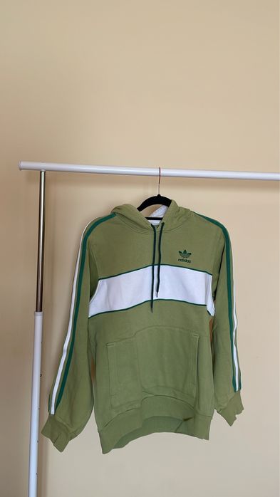 Sweat da marca adidas