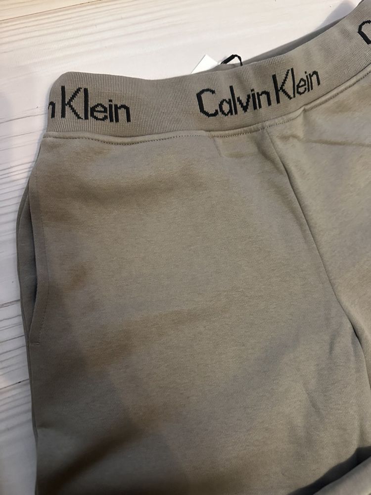 Женские штаны на флисе Calvin Klein , размер S