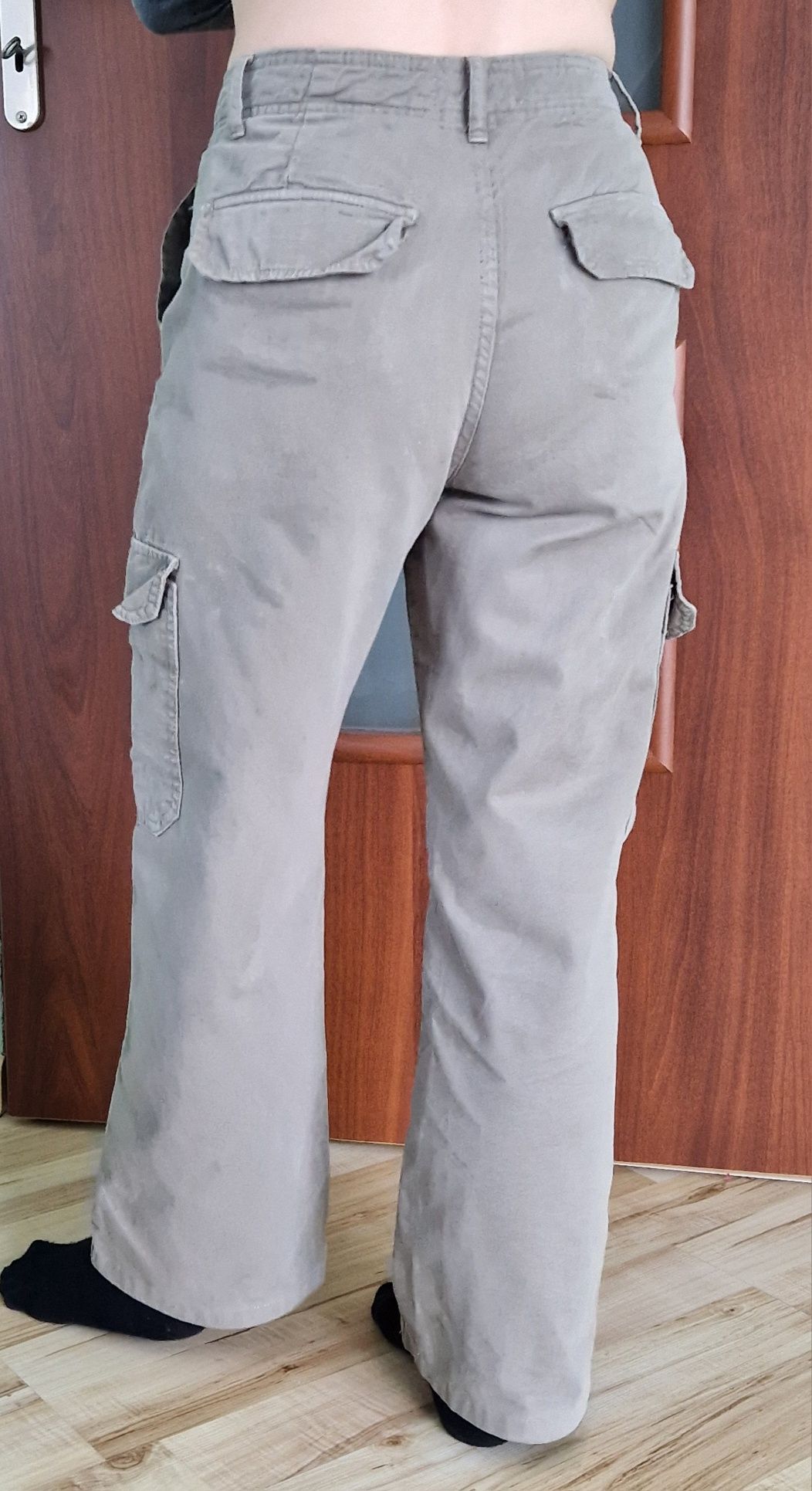 Spodnie z kieszeniami cargo roz.34 Zara