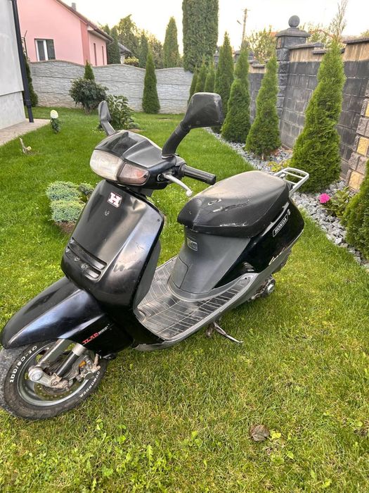 Honda lead af20.