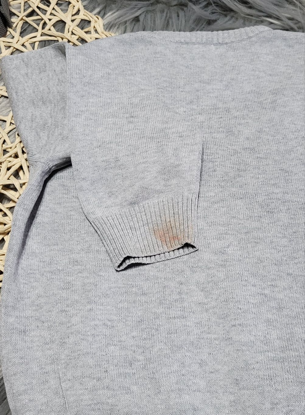 Cienki sweterek marki H&M z metki 98/104