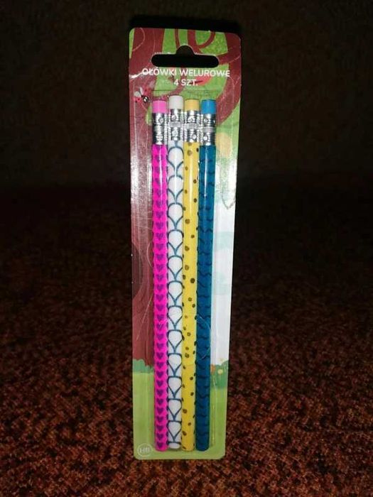 Ołówki welurowe, 4 szt w komplecie, Nowe