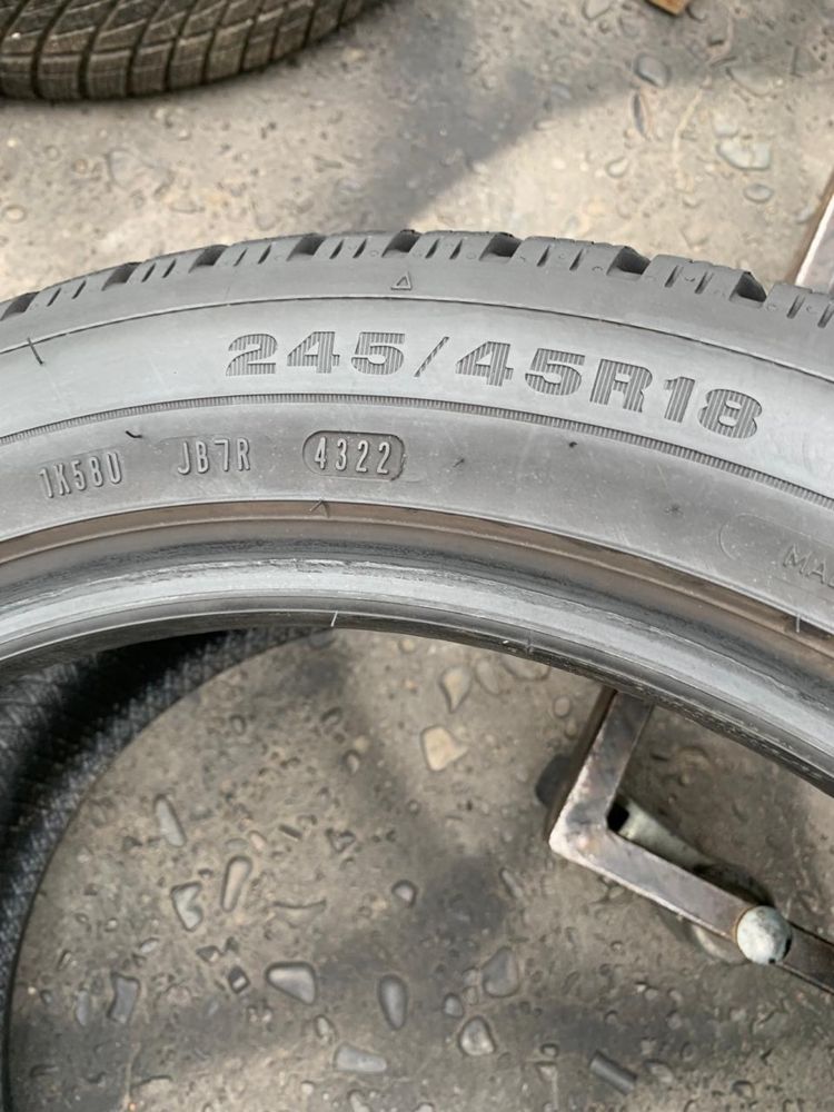 Шини 245/45 R18 пара Dunlop 7,5мм, зима, 2023р