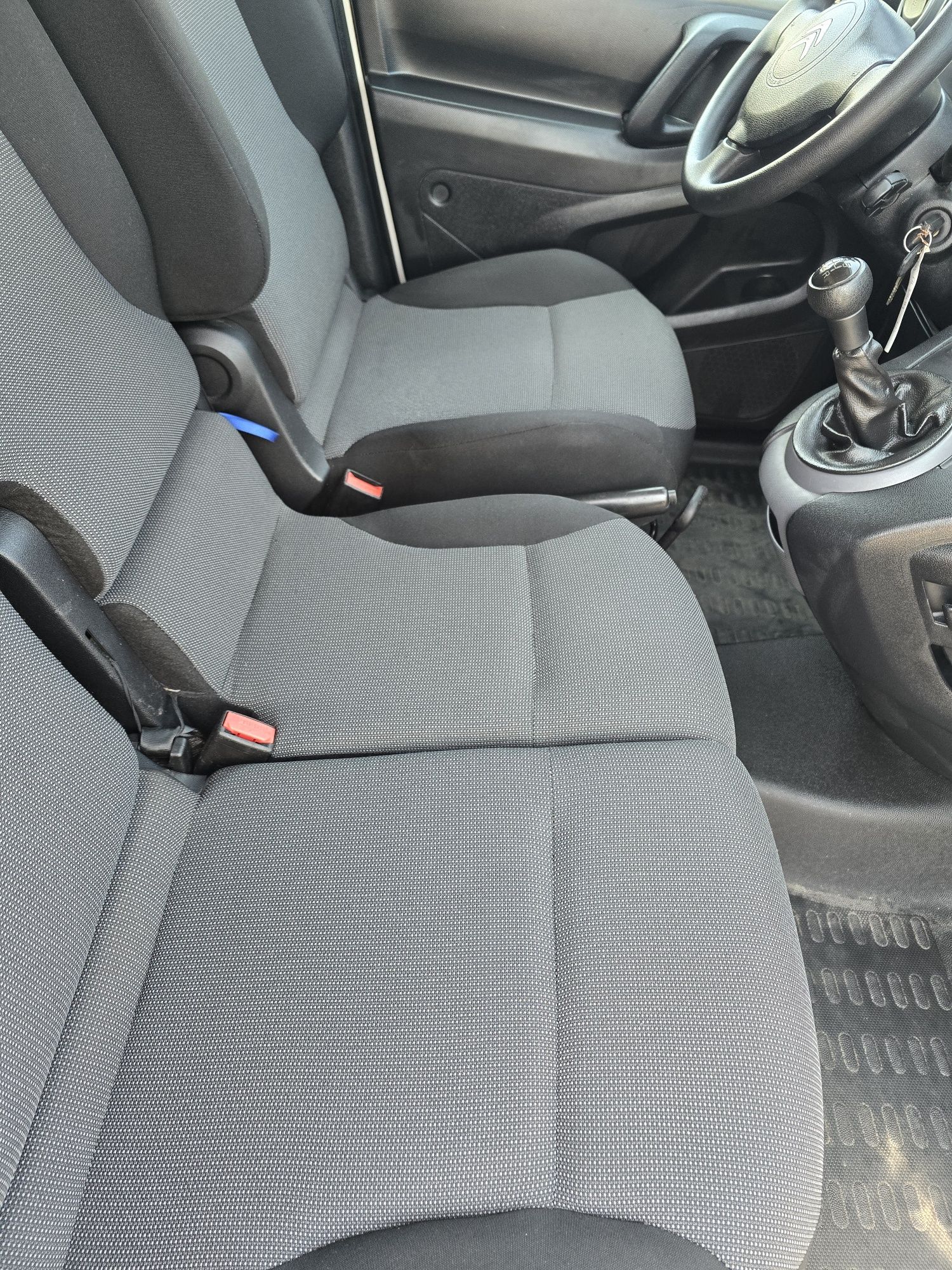Citroen Berlingo 1.6 Blue GDI Feel