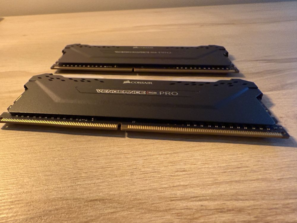 Pamięć ram CORSAIR vengeance pro 16gb 3200mhz