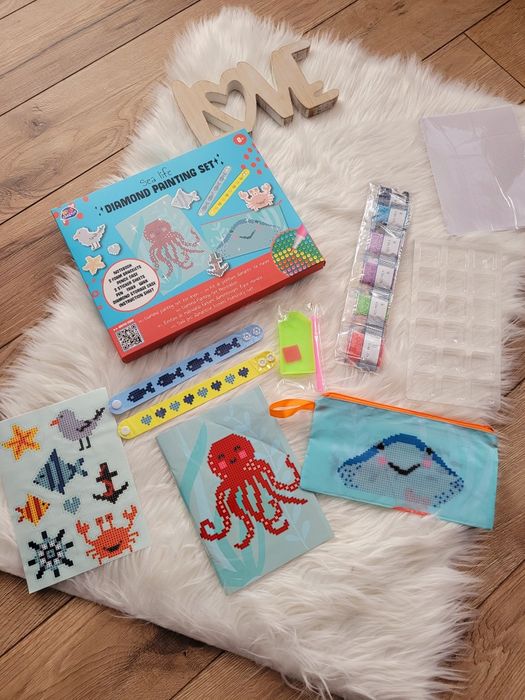 Zestaw kreatywny diamenciki piórnik zeszyt opaski  naklejki