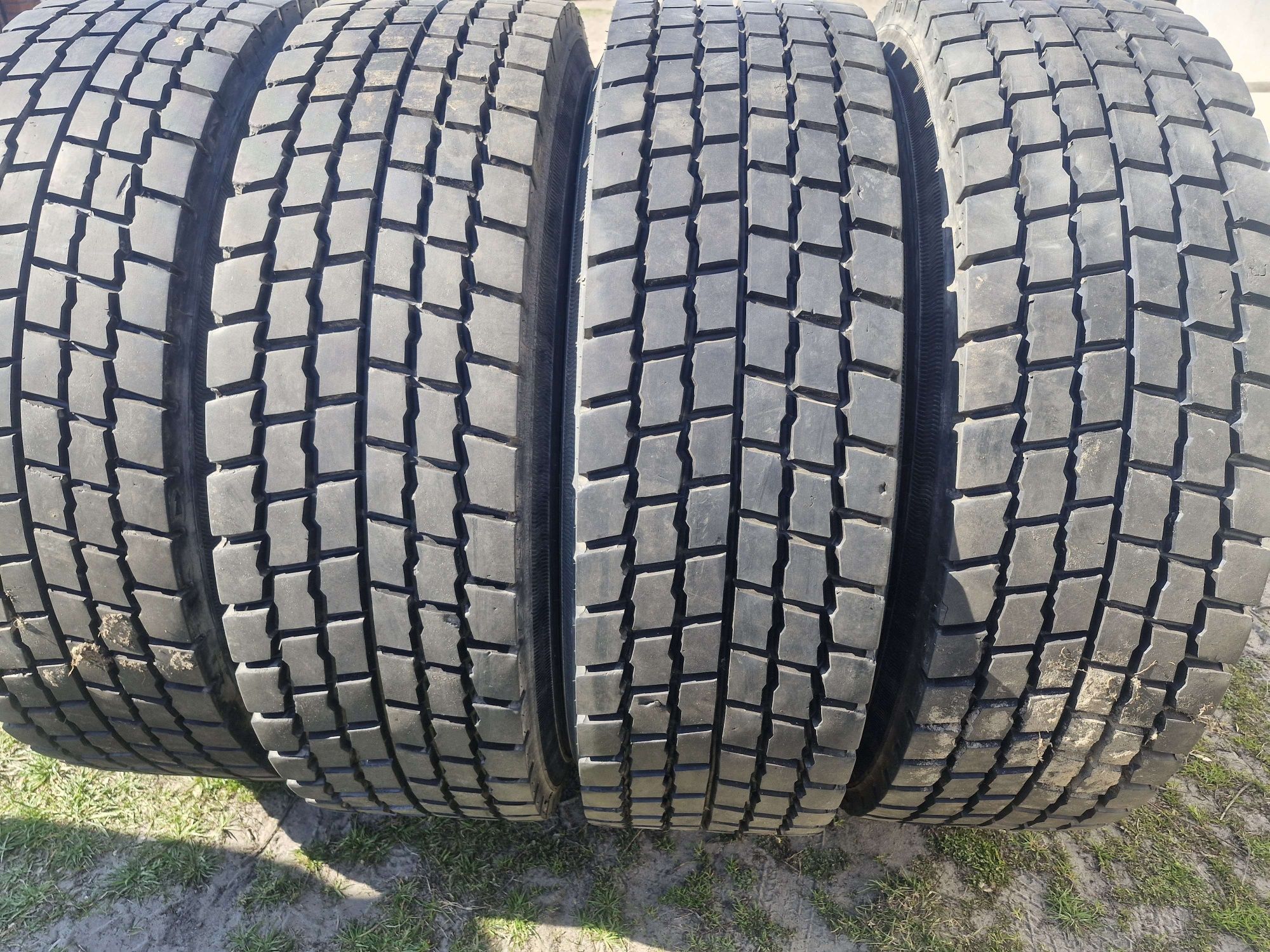 315/70R22.5 295/60R22.5/65R22.5 445/45/19.5