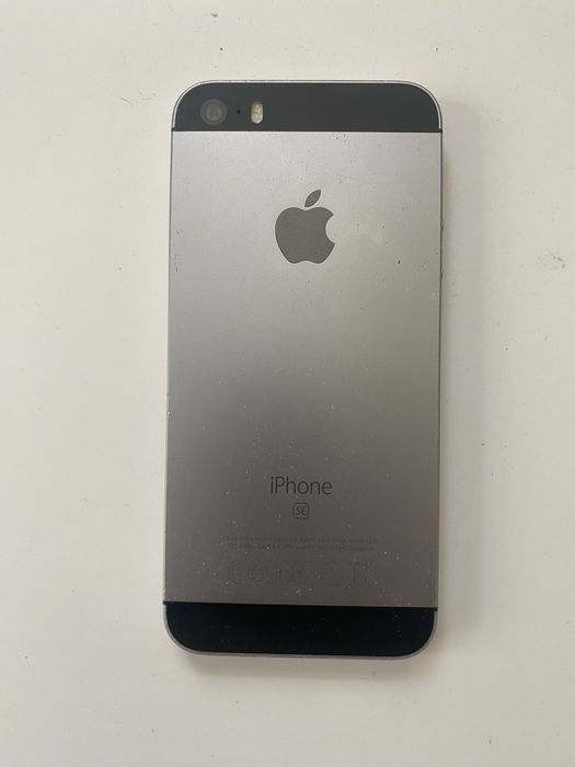 Apple Iphone SE 64gb чистий icloud