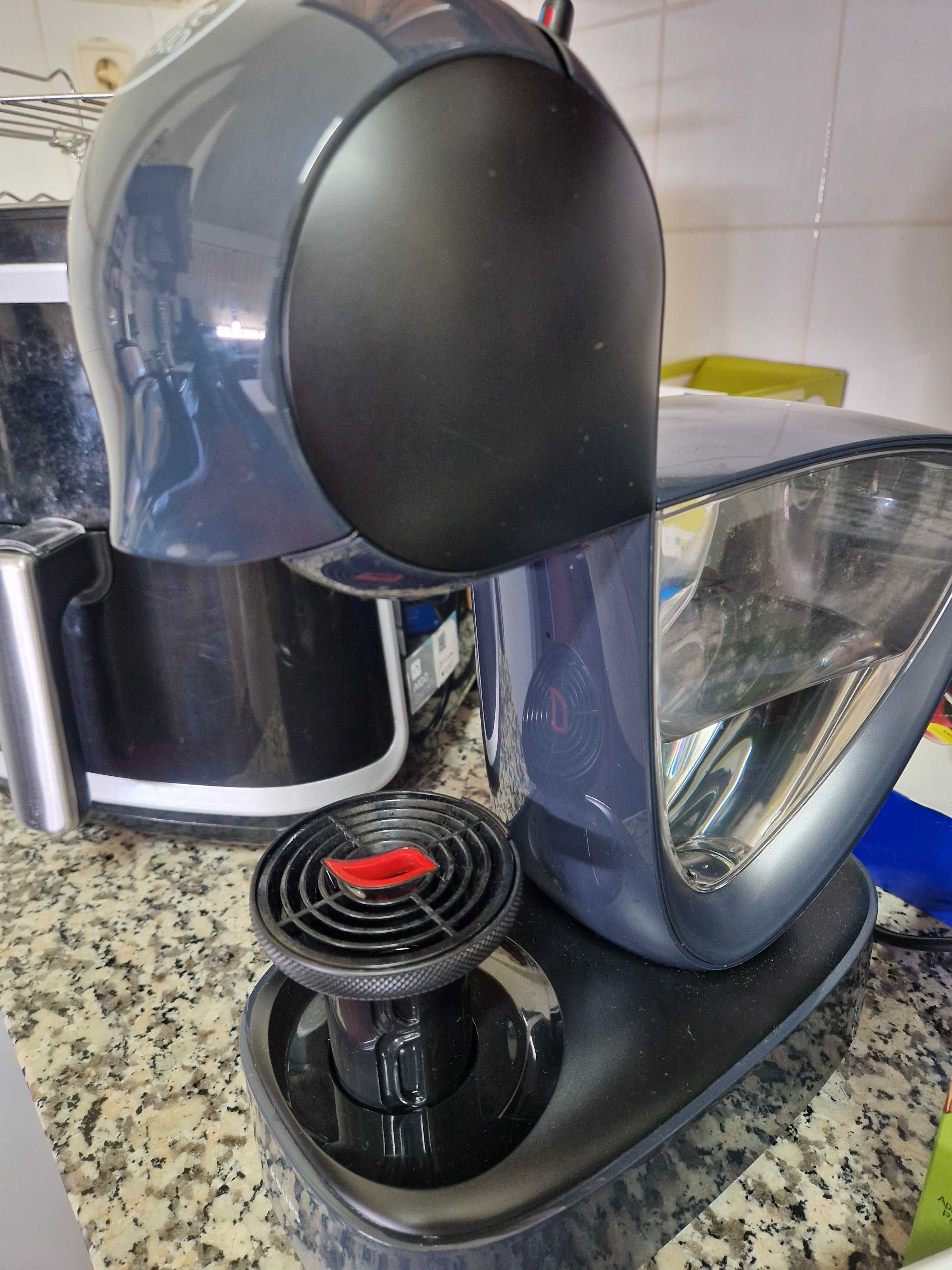 Máquina de Café Dolce Gusto