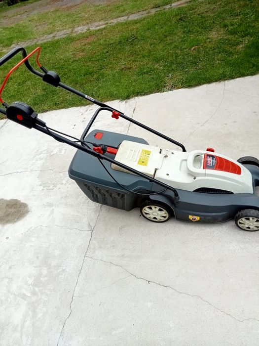 Sprzedam kosiarkę elektryczną 1600w