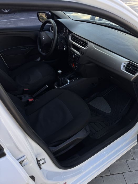 Продам Citroen C Elysee 1.2 2019 рік в гарному стані