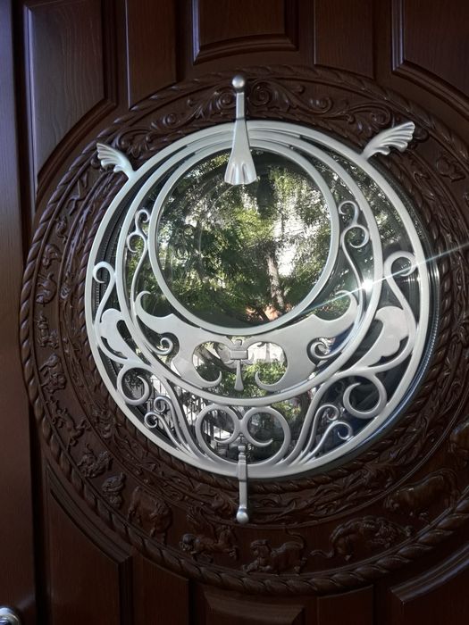 Дубовые входные двери.Дуб Массив.