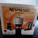 Máquina Café Nespresso Vertuo Next