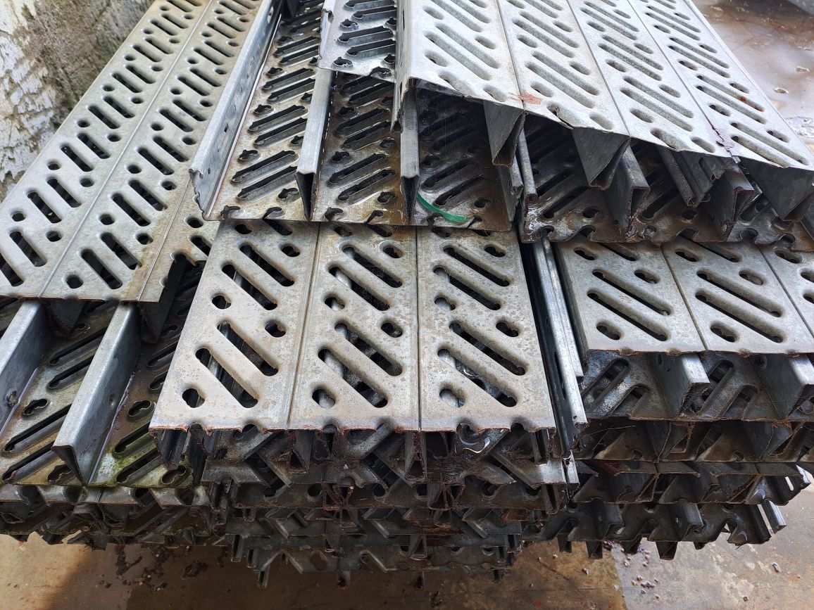 Grelhas metalicas galvanizadas