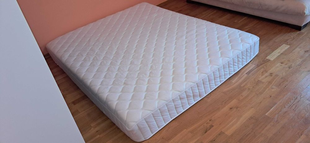 Materac piankowy 160x200