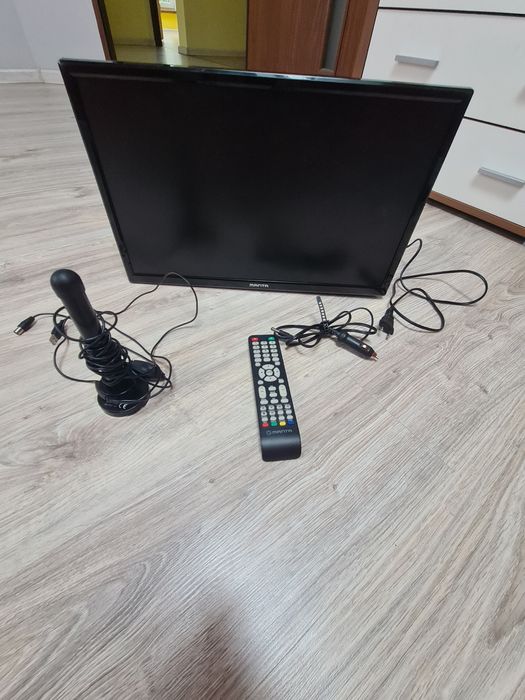 Telewizor Manta 22 cale z antena i pilotem, kamper/tir